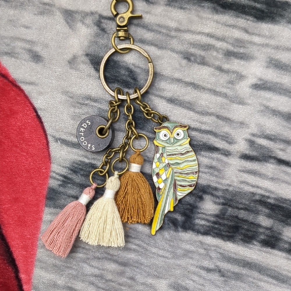 SakRoots Owl Keychain Charm Keyring Enamel